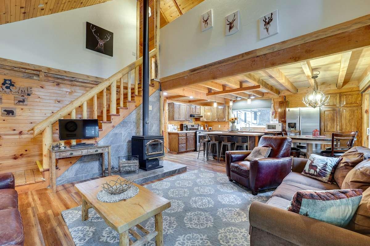 Stonegate Cabin