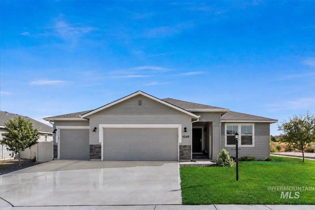 11249 W Tualatin River St