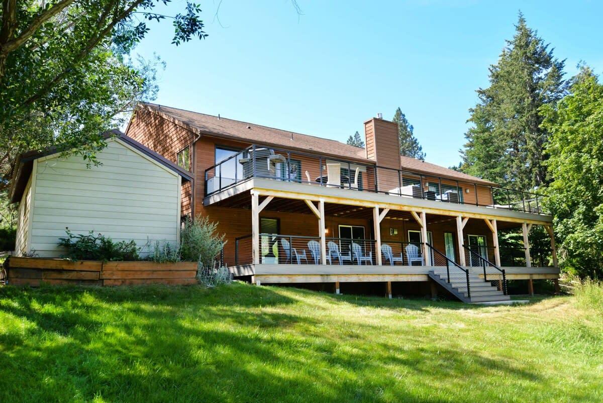 Hilltop Lodge