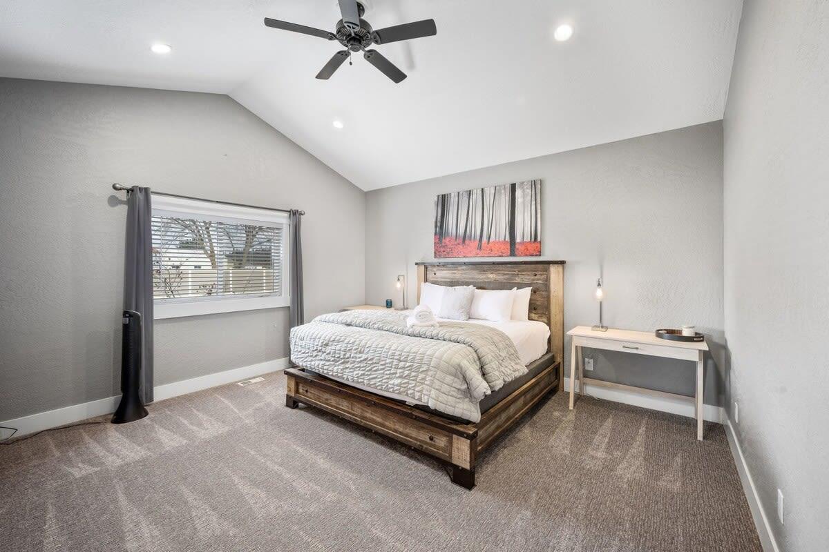 Camas Home