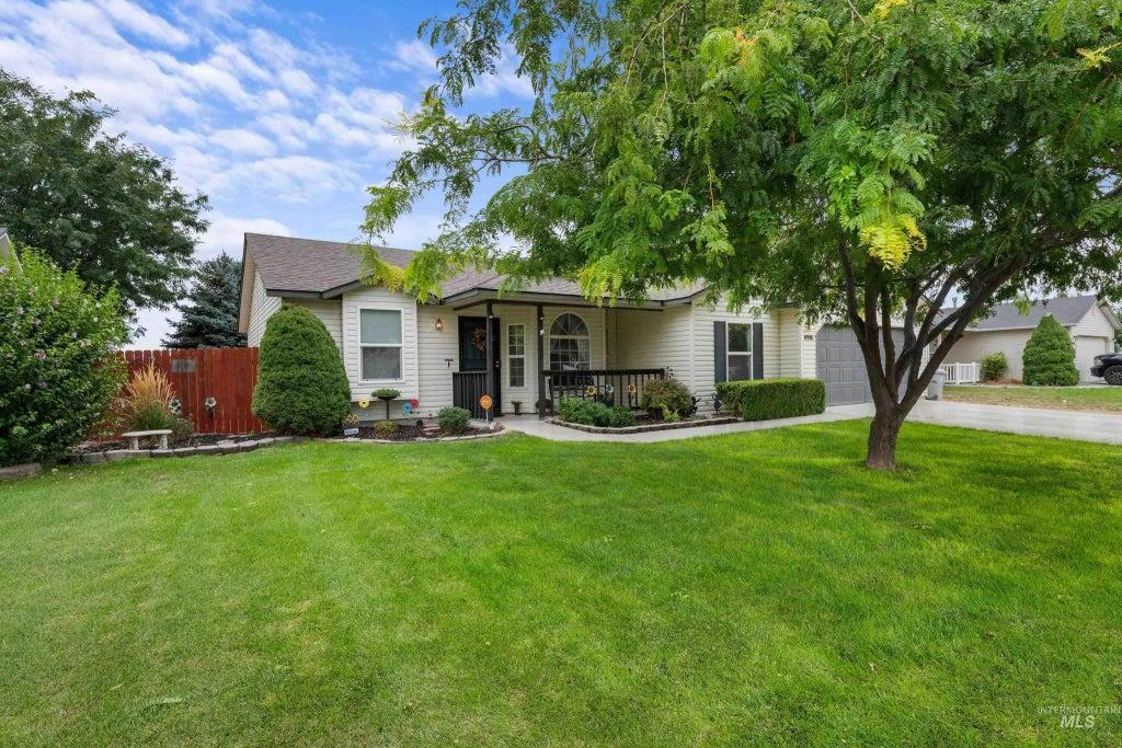4901 Oxbow Ave