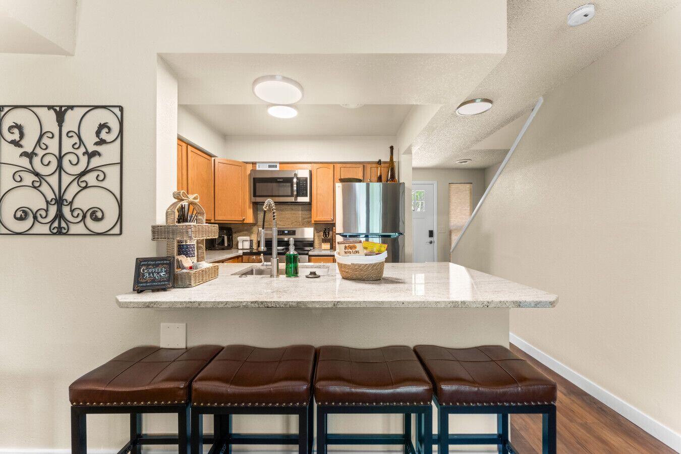 Crest Home