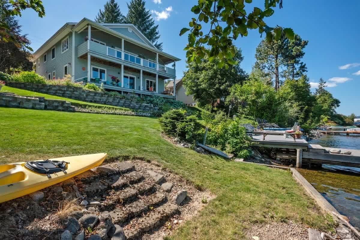Lakeshore Drive 301 in Sandpoint