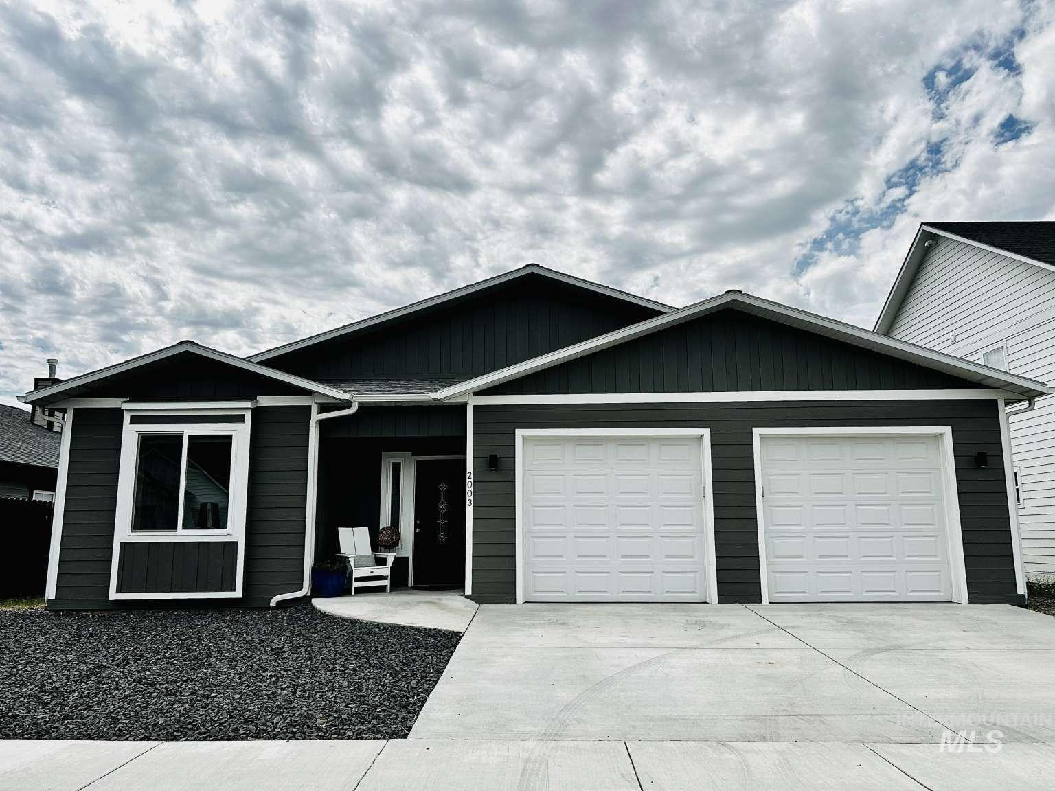 2003 Westview Dr