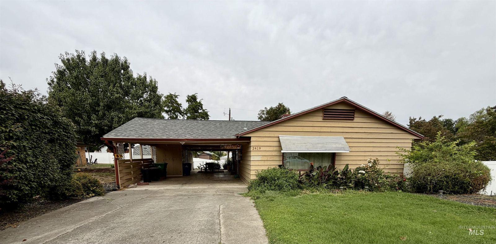 2419 9th Ave