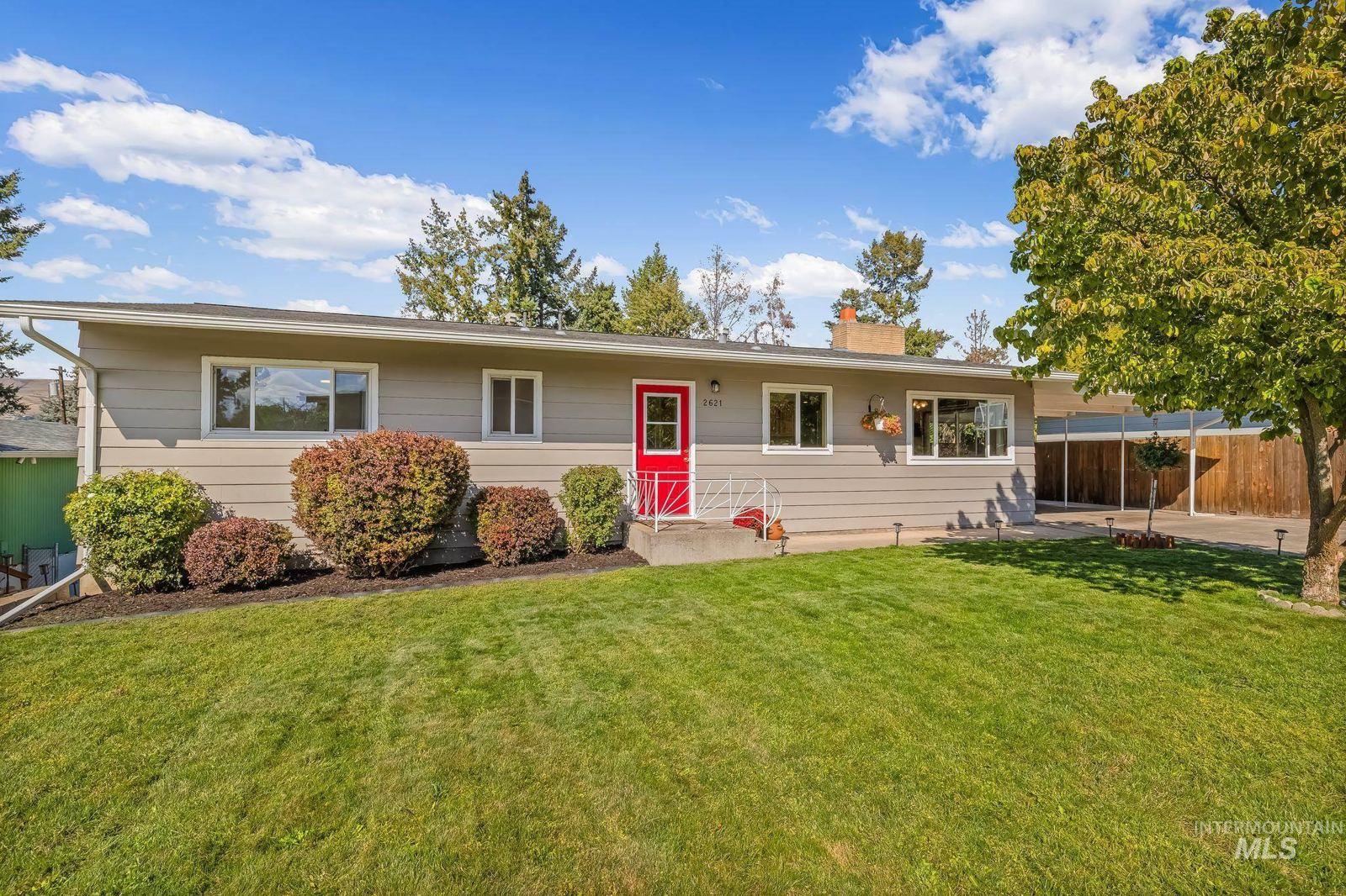 2621 Willow Dr.
