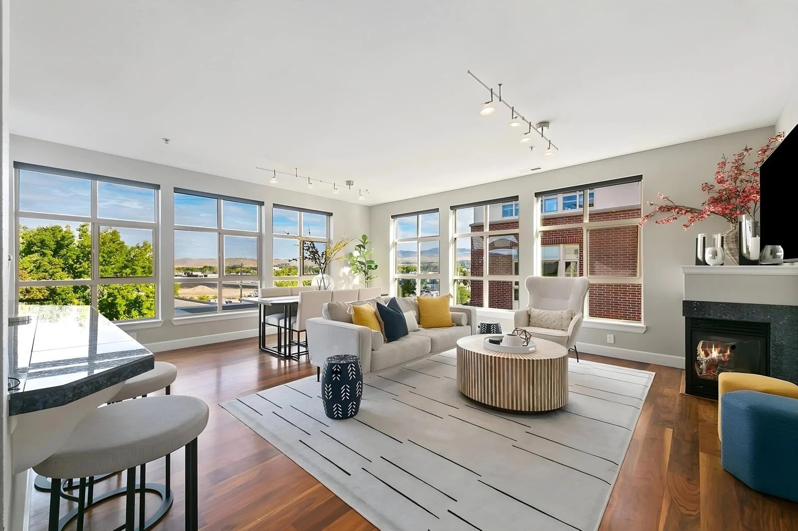 Cityside Serenity