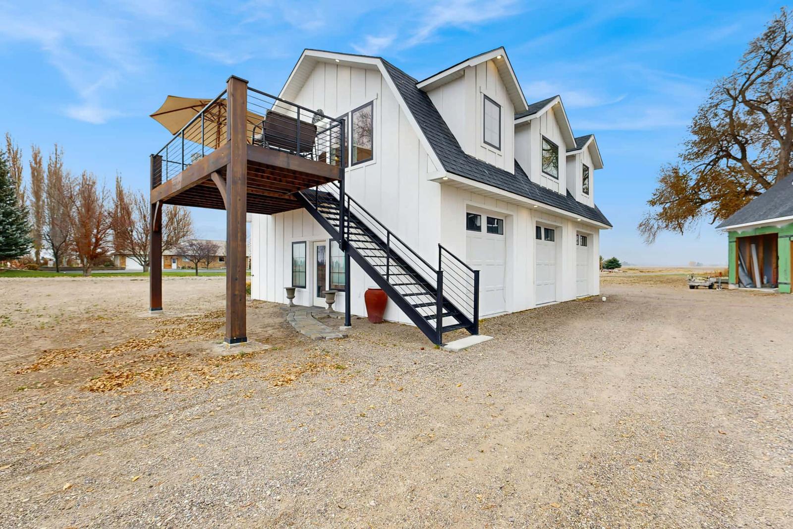 Home Farmstyle Loft Views