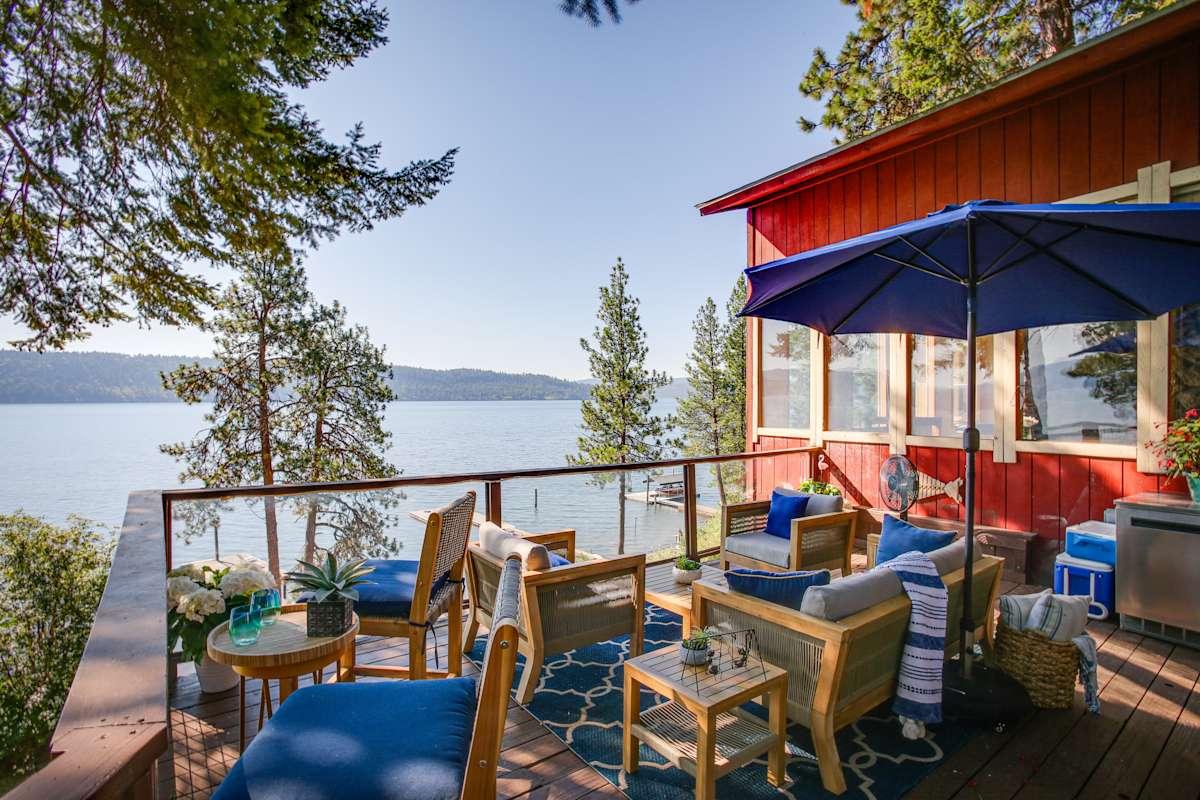 Lakefront Bliss: Cabin W Dock!