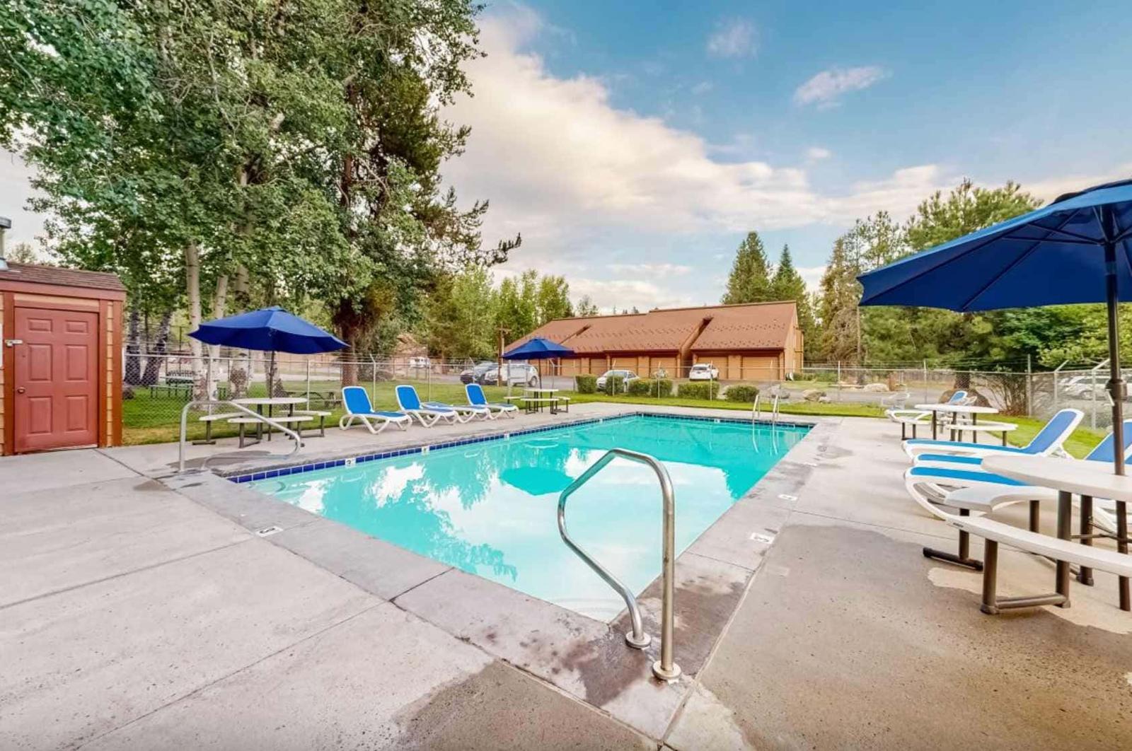 Golf Course Condo