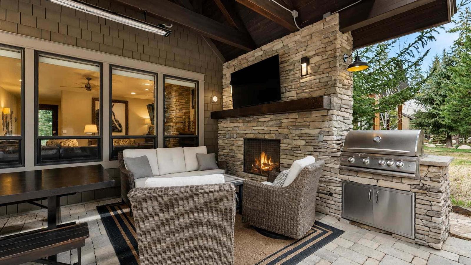 Modern • 3 Kings • Outdoor Living