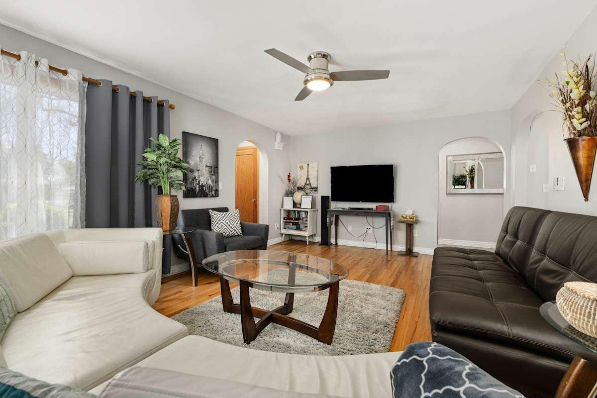 Spacious Family Home W Garage & Office!