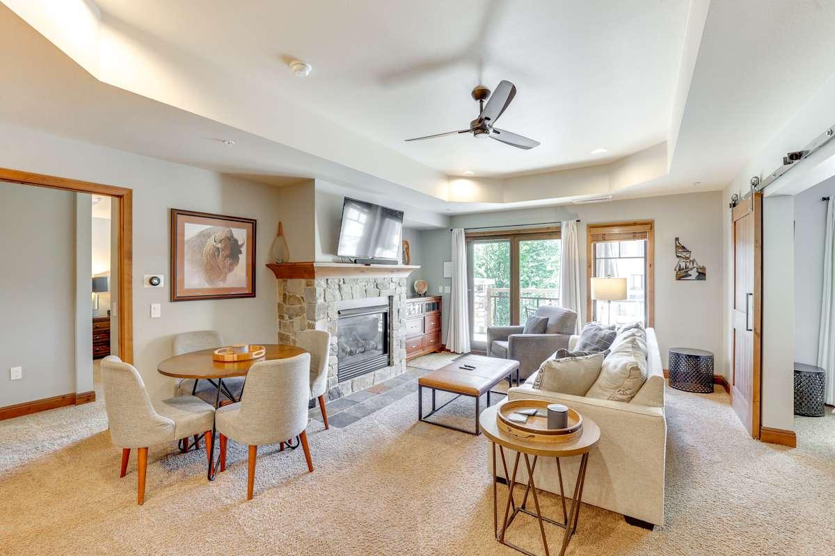 Half-Mi to Payette Lake: Dtwn Condo!