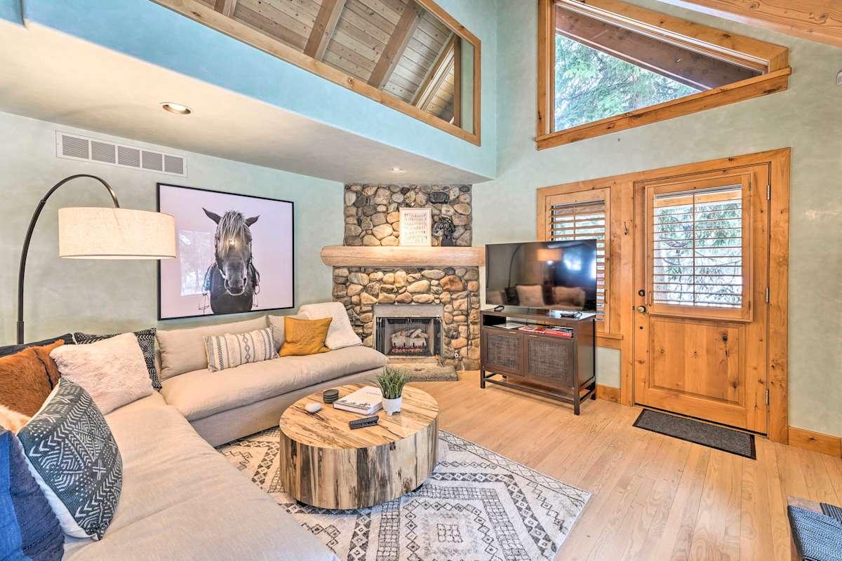 Family House W Fire Pit & Grill!