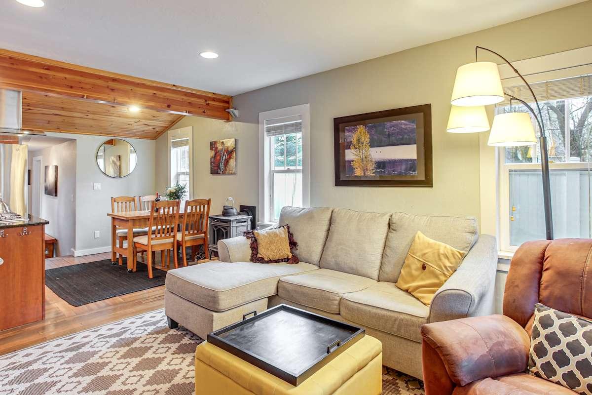 Walk to Town & Beaches! Cozy Home in