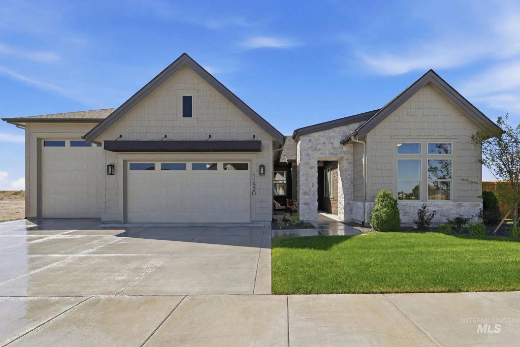 6484-w-carnock-dr home for sale Valnova Estates Eagle Idaho MLS photo 2