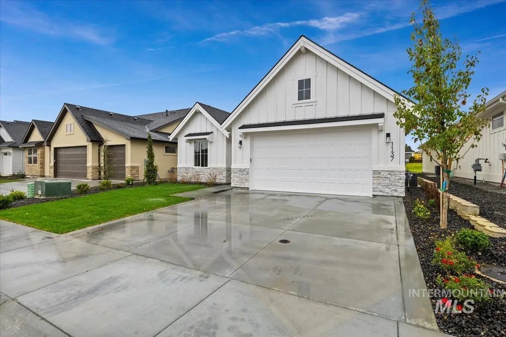 6289-w-carnock-dr home for sale Valnova Estates Eagle Idaho MLS photo 2