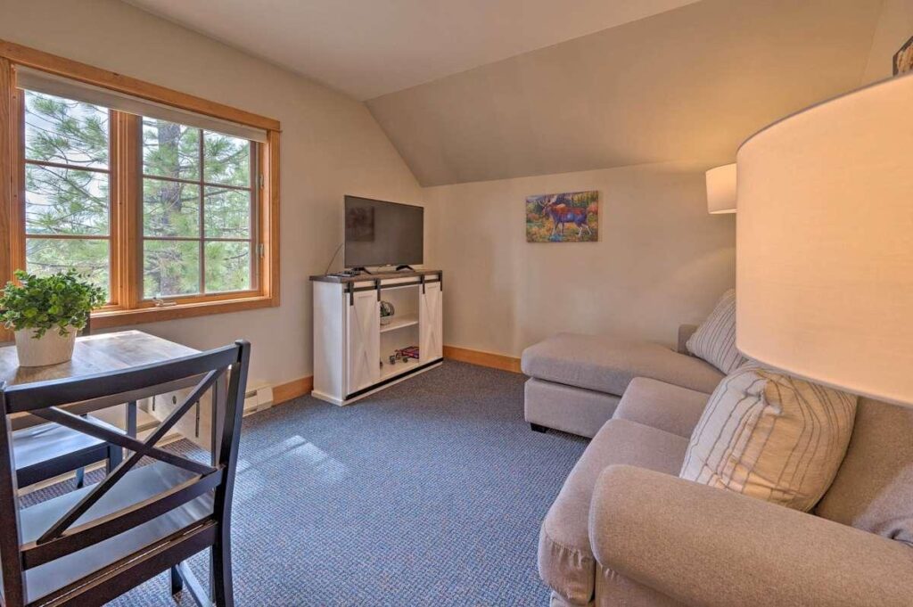 Private Apartment Mountain View photo in Boise, Idaho