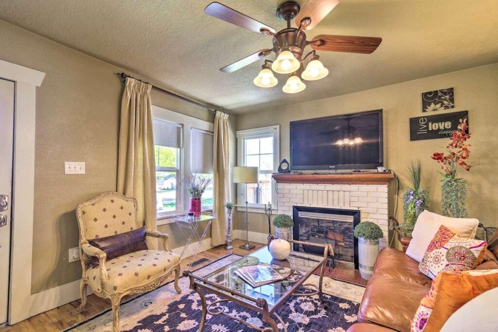Charming Home Downtown Patio photo in Nampa, Idaho
