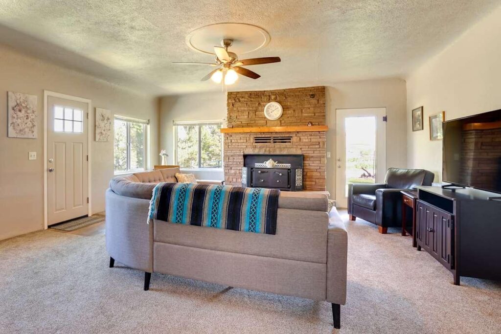 Charming Emmett Home Patio photo in Boise, Idaho