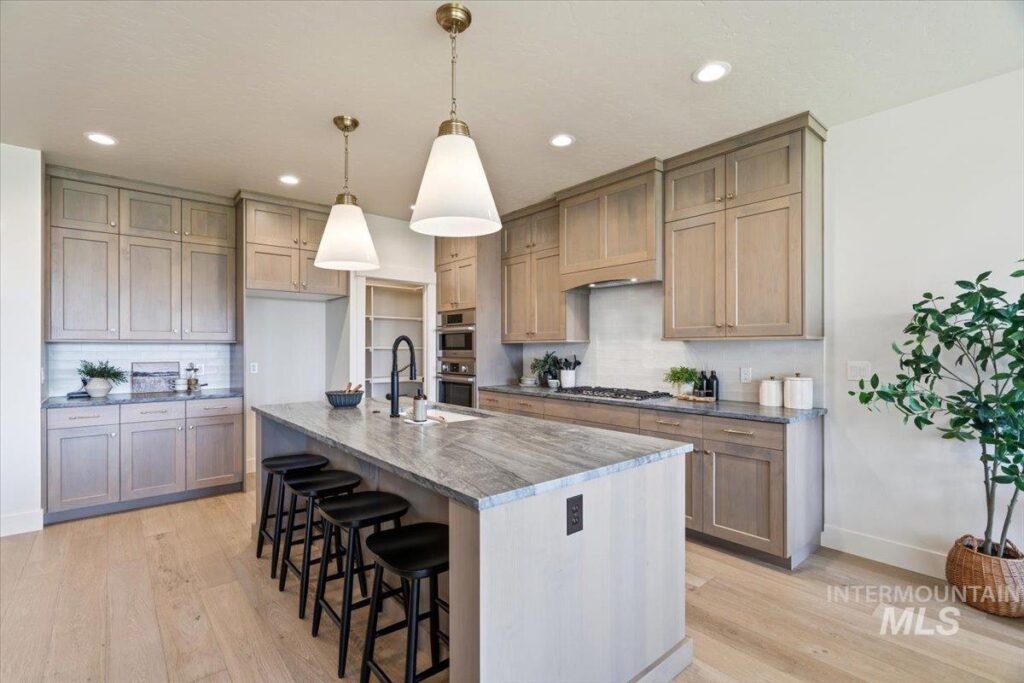 6674-w-sollas-dr home for sale Valnova Estates Eagle Idaho MLS photo 12