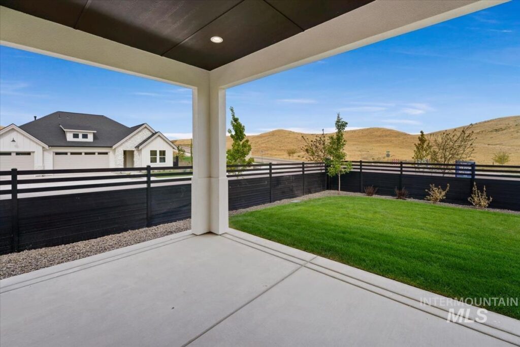 6734 W Sollas Dr home for sale Valnova Estates Eagle Idaho MLS photo 37