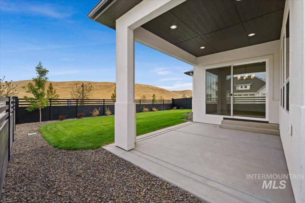 6734 W Sollas Dr home for sale Valnova Estates Eagle Idaho MLS photo 38