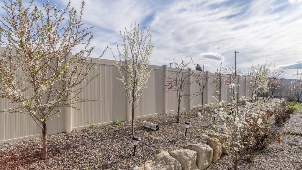 2635 Soulen Dr Emmett Idaho Highland furnished yard photo