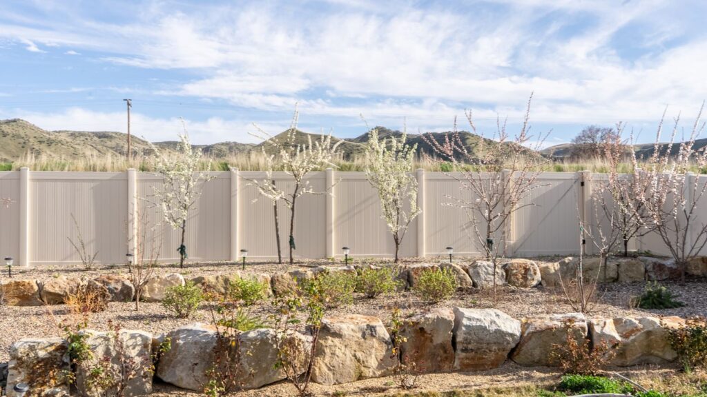 2635 Soulen Dr Emmett Idaho Highland furnished yard photo