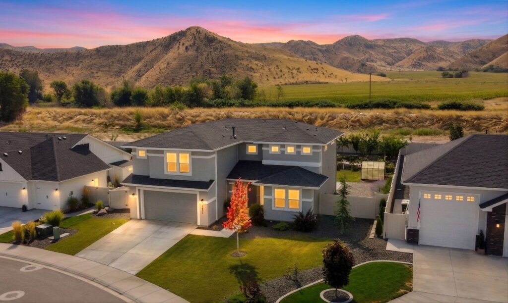 2635 Soulen Dr Emmett Idaho Highland furnished exterior photo